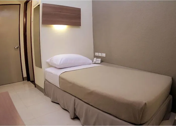 Hotel The Center 2*