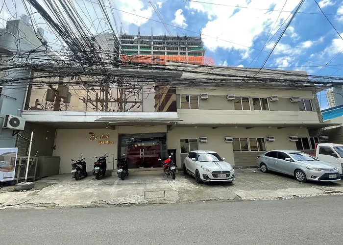 The Center Hotel 2*