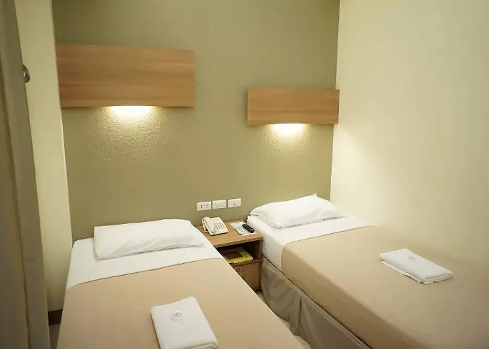 The Center Hotel 2*