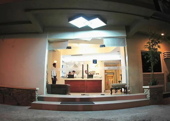 The Center Hotel 2*
